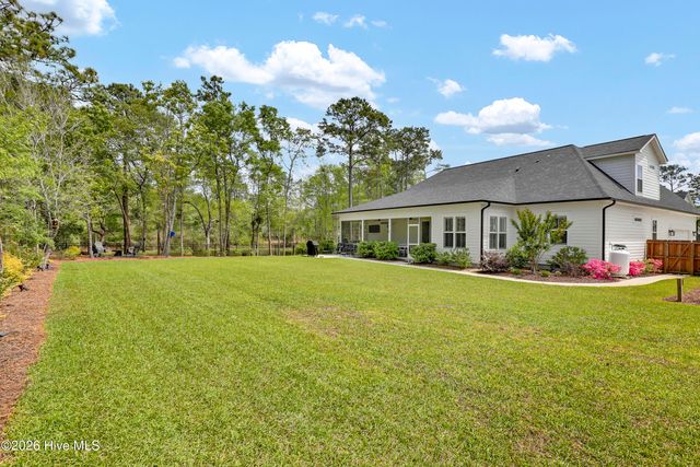 194 Hampton Court, Hampstead, NC 28443