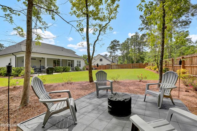 194 Hampton Court, Hampstead, NC 28443