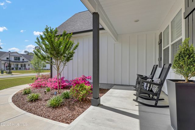 194 Hampton Court, Hampstead, NC 28443