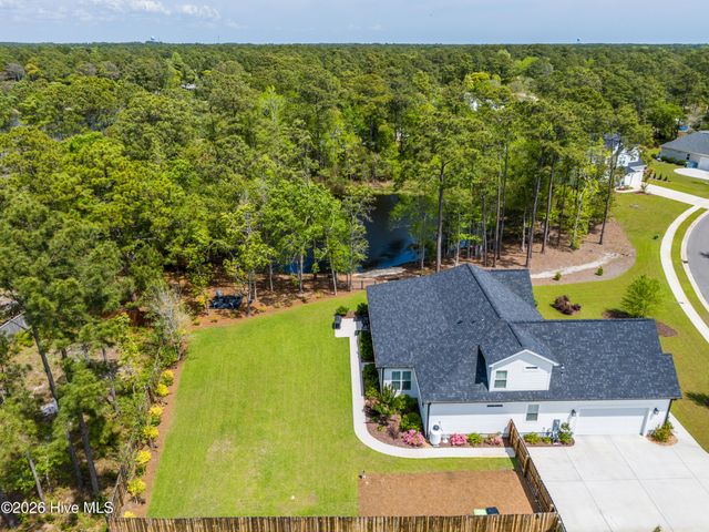 194 Hampton Court, Hampstead, NC 28443