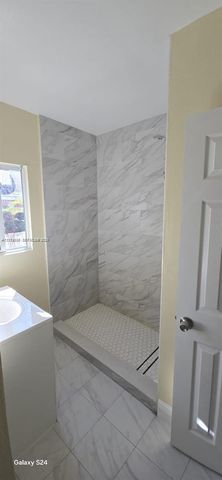 1259 NW 34th Avenue, Miami, FL 33125