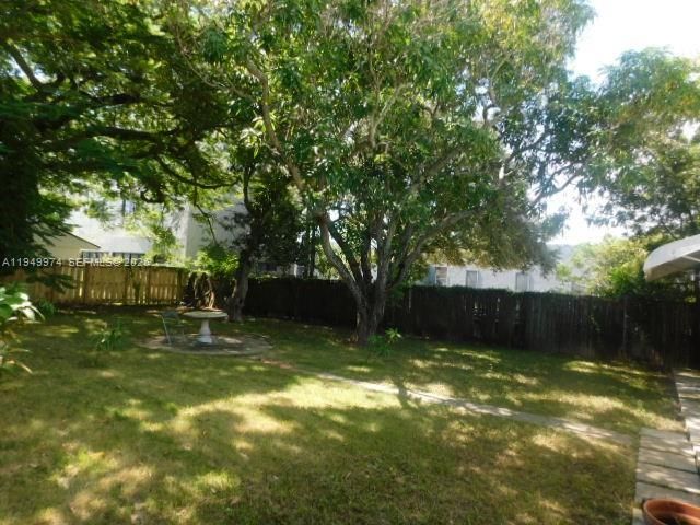 424 NE 72nd St, Miami, FL 33138