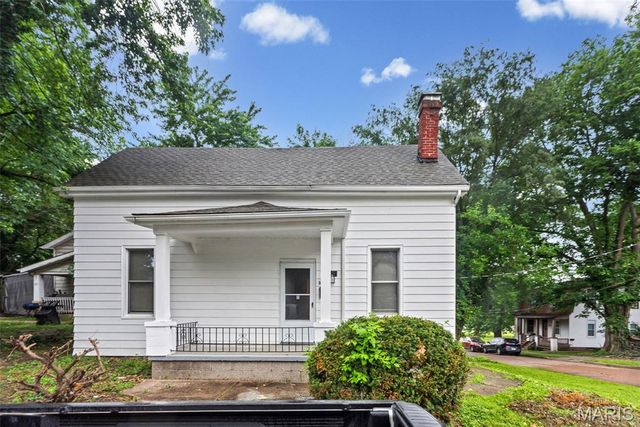 327 N 1st Street, Belleville, IL 62220