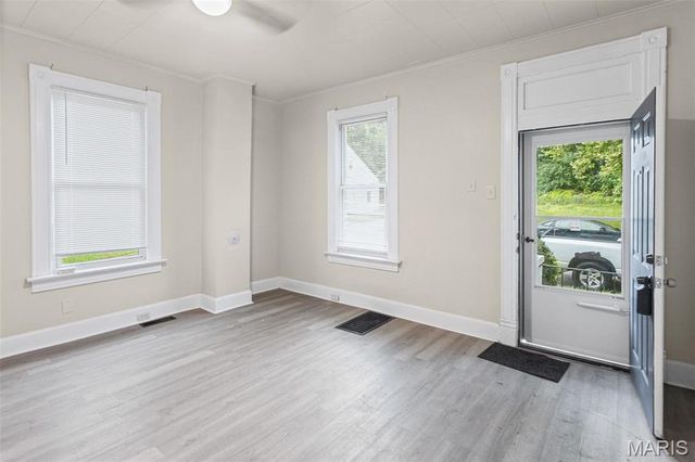 327 N 1st Street, Belleville, IL 62220