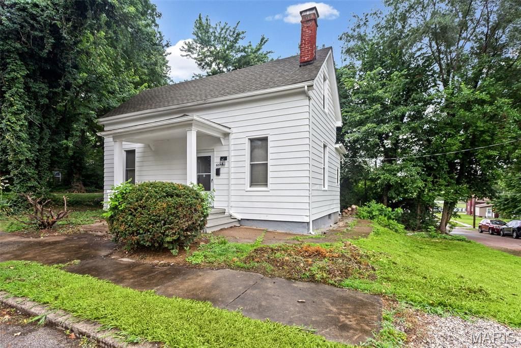 327 N 1st Street, Belleville, IL 62220
