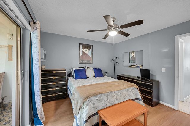 371 Durham L Circle, Deerfield Beach, FL 33442