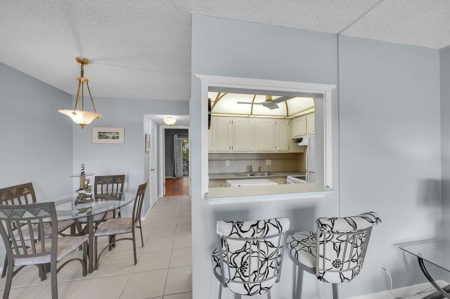 371 Durham L Circle, Deerfield Beach, FL 33442