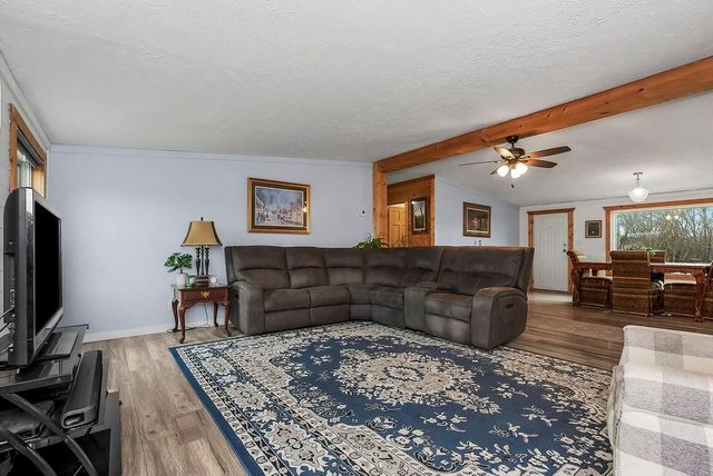 2715 Kelly Road, Mapleton, KS 66754