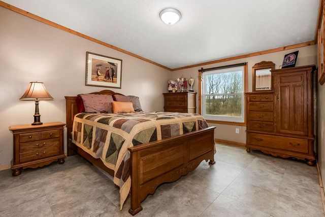 2715 Kelly Road, Mapleton, KS 66754