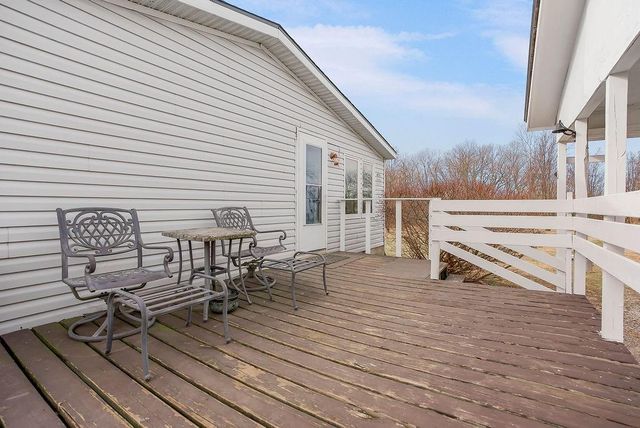 2715 Kelly Road, Mapleton, KS 66754