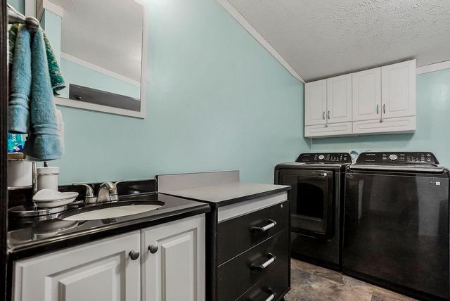 2715 Kelly Road, Mapleton, KS 66754