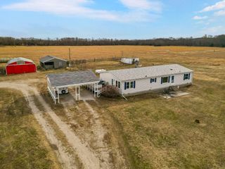 2715 Kelly Road, Mapleton, KS 66754
