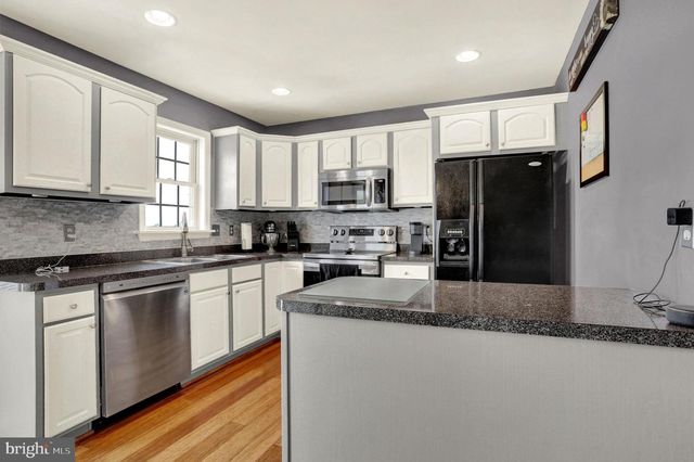 415 CLOVER ST, Etters, PA 17319