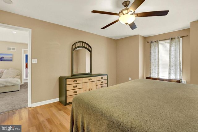 415 CLOVER ST, Etters, PA 17319