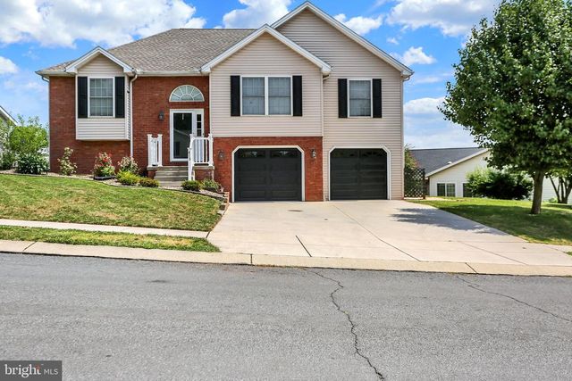 415 CLOVER ST, Etters, PA 17319