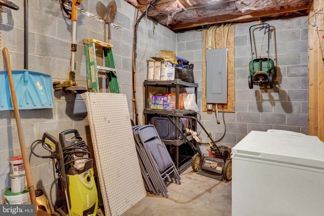 415 CLOVER ST, Etters, PA 17319