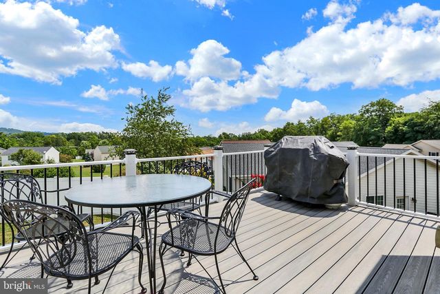 415 CLOVER ST, Etters, PA 17319