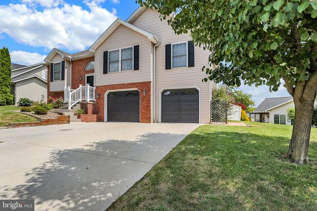 415 CLOVER ST, Etters, PA 17319