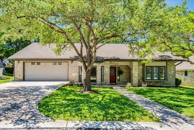 2132 Northcrest DR, New Braunfels, TX 78130