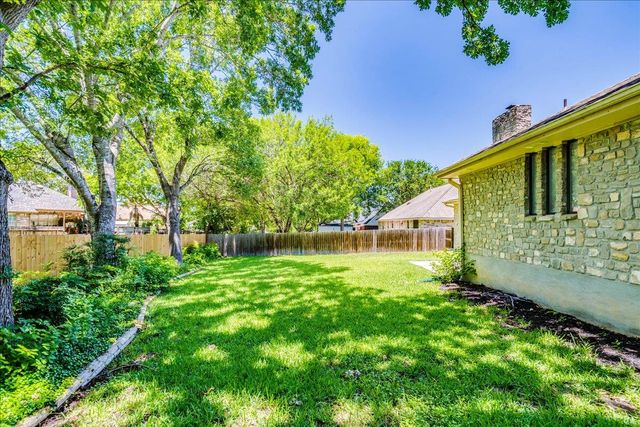 2132 Northcrest DR, New Braunfels, TX 78130