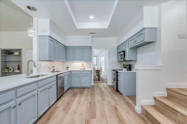 2132 Northcrest DR, New Braunfels, TX 78130
