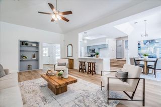 2132 Northcrest DR, New Braunfels, TX 78130
