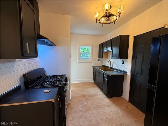 13901 Baldwin Avenue, East Cleveland, OH 44112