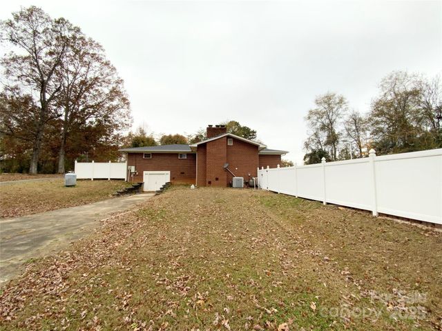 167 E High Road, Bostic, NC 28018