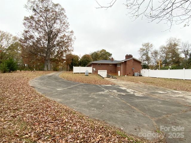 167 E High Road, Bostic, NC 28018