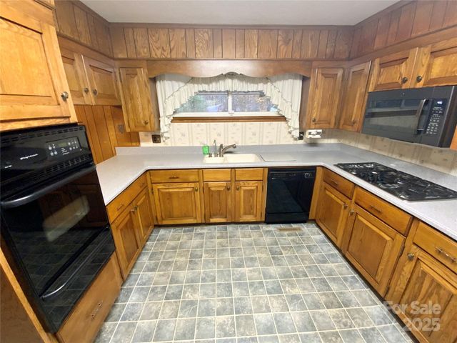 167 E High Road, Bostic, NC 28018