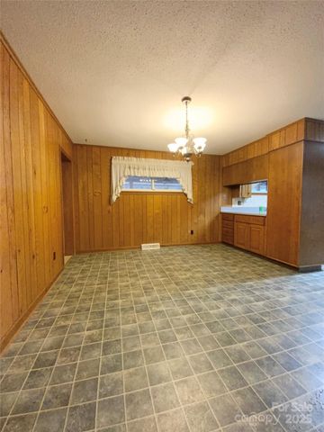 167 E High Road, Bostic, NC 28018