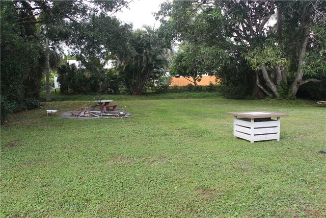 161 21st Avenue, Vero Beach, FL 32962