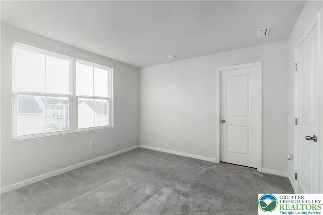 2142 Cross Country Road, Northampton Boro, PA 18067