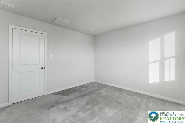 2142 Cross Country Road, Northampton Boro, PA 18067