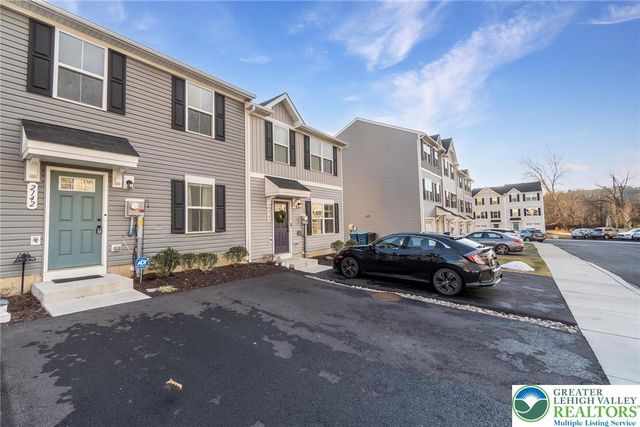 2142 Cross Country Road, Northampton Boro, PA 18067