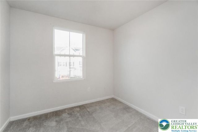 2142 Cross Country Road, Northampton Boro, PA 18067