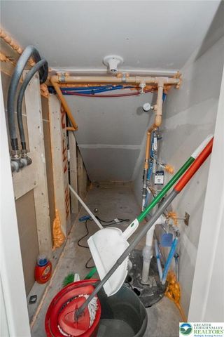 2142 Cross Country Road, Northampton Boro, PA 18067