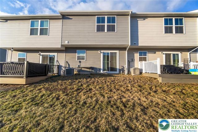 2142 Cross Country Road, Northampton Boro, PA 18067