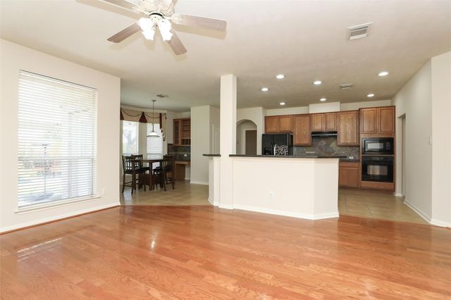 6523 Trenton Lake Lane Lane, Houston, TX 77041