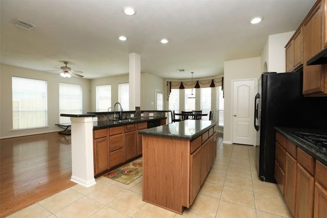 6523 Trenton Lake Lane Lane, Houston, TX 77041