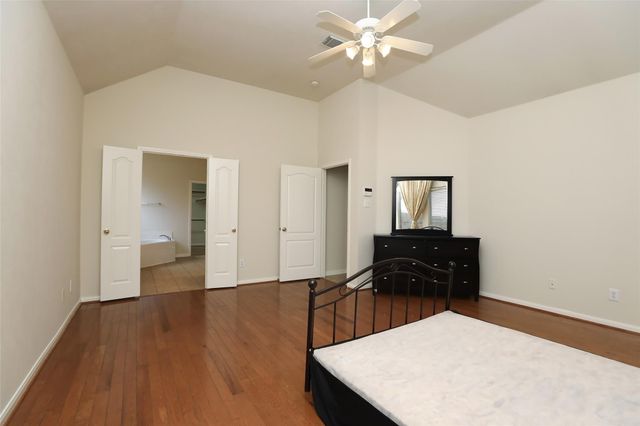 6523 Trenton Lake Lane Lane, Houston, TX 77041