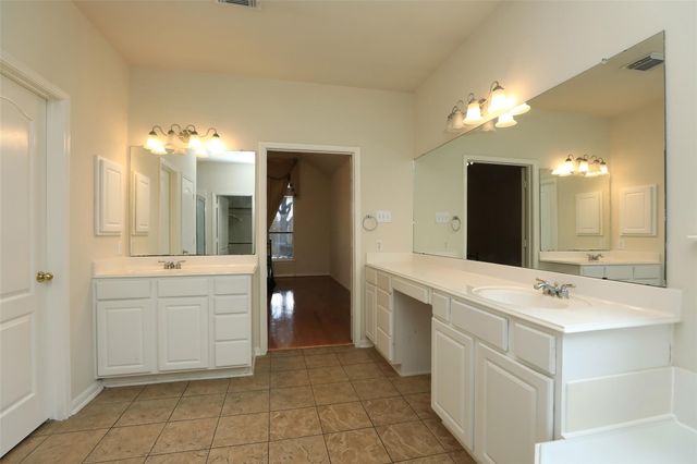 6523 Trenton Lake Lane Lane, Houston, TX 77041