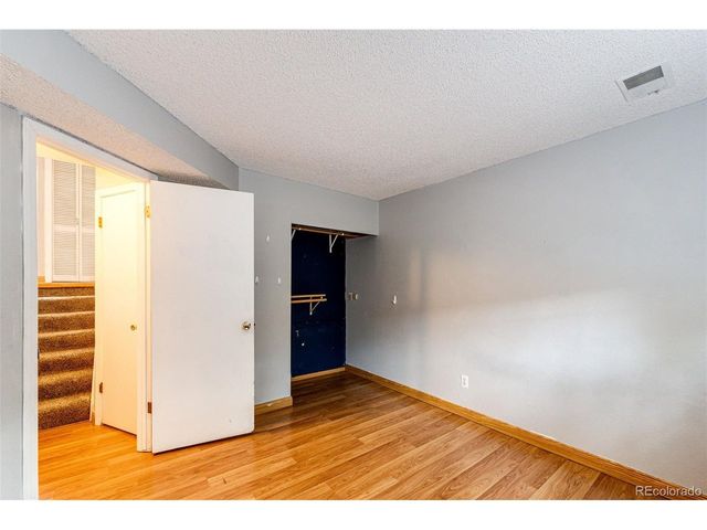1220 S Flower Cir A, Lakewood, CO 80232