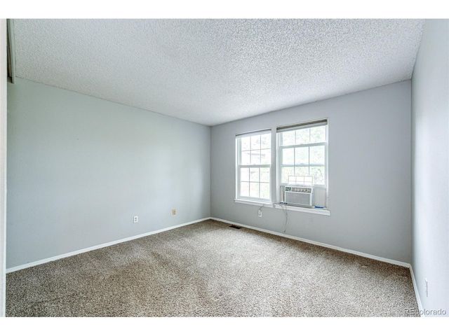 1220 S Flower Cir A, Lakewood, CO 80232