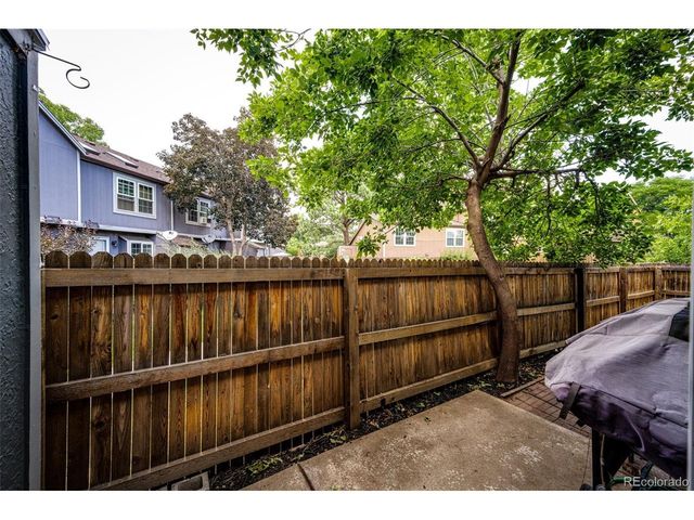 1220 S Flower Cir A, Lakewood, CO 80232