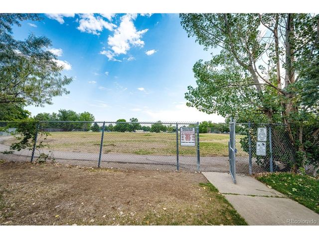 1220 S Flower Cir A, Lakewood, CO 80232