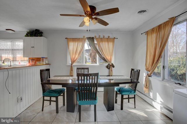 970 LEIDIG DR, Chambersburg, PA 17201