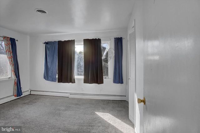 970 LEIDIG DR, Chambersburg, PA 17201