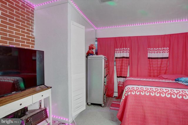 970 LEIDIG DR, Chambersburg, PA 17201