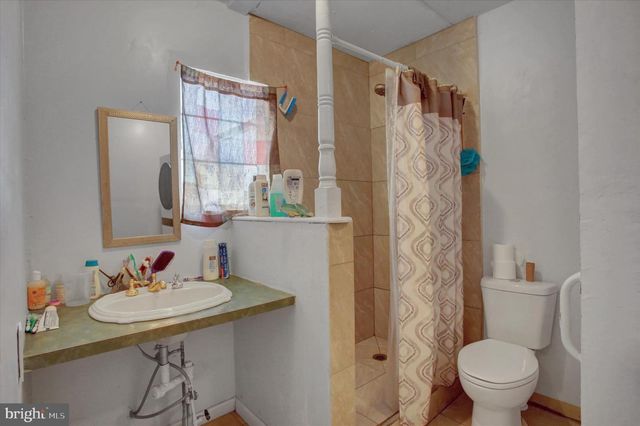 970 LEIDIG DR, Chambersburg, PA 17201